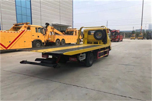 勐腊非事故拖车